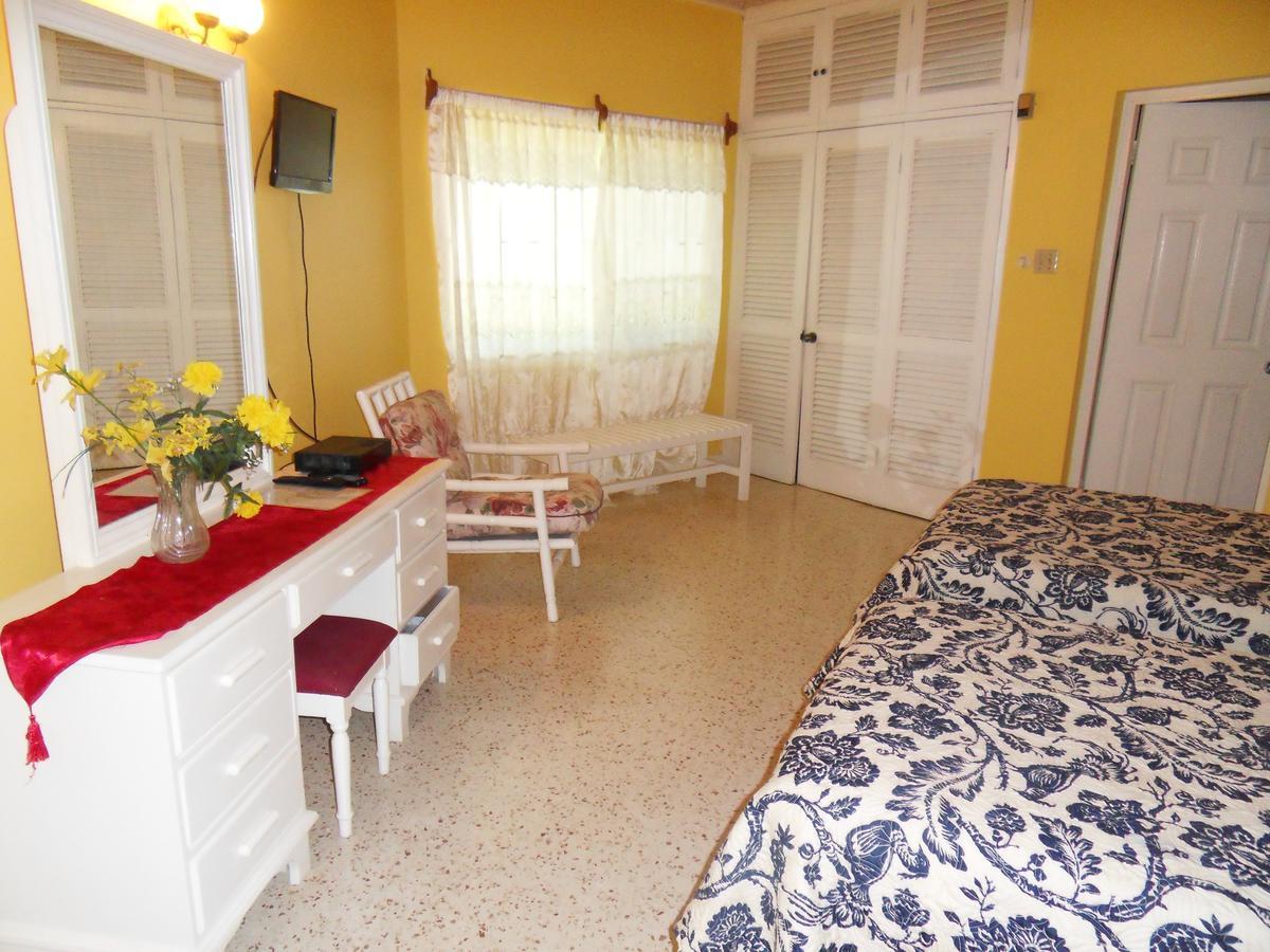 Whistling Villa Runaway Bay Exterior foto